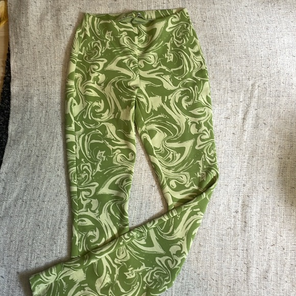 Bright Green Tie-Die Crop Top & Wide-Leg Pants - Picture 2 of 4